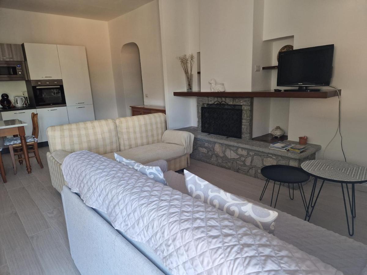 Apartament Borgocastello Rezzonico Zewnętrze zdjęcie